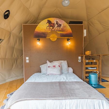 La Cabane Aux Chevaux Varages Экстерьер фото