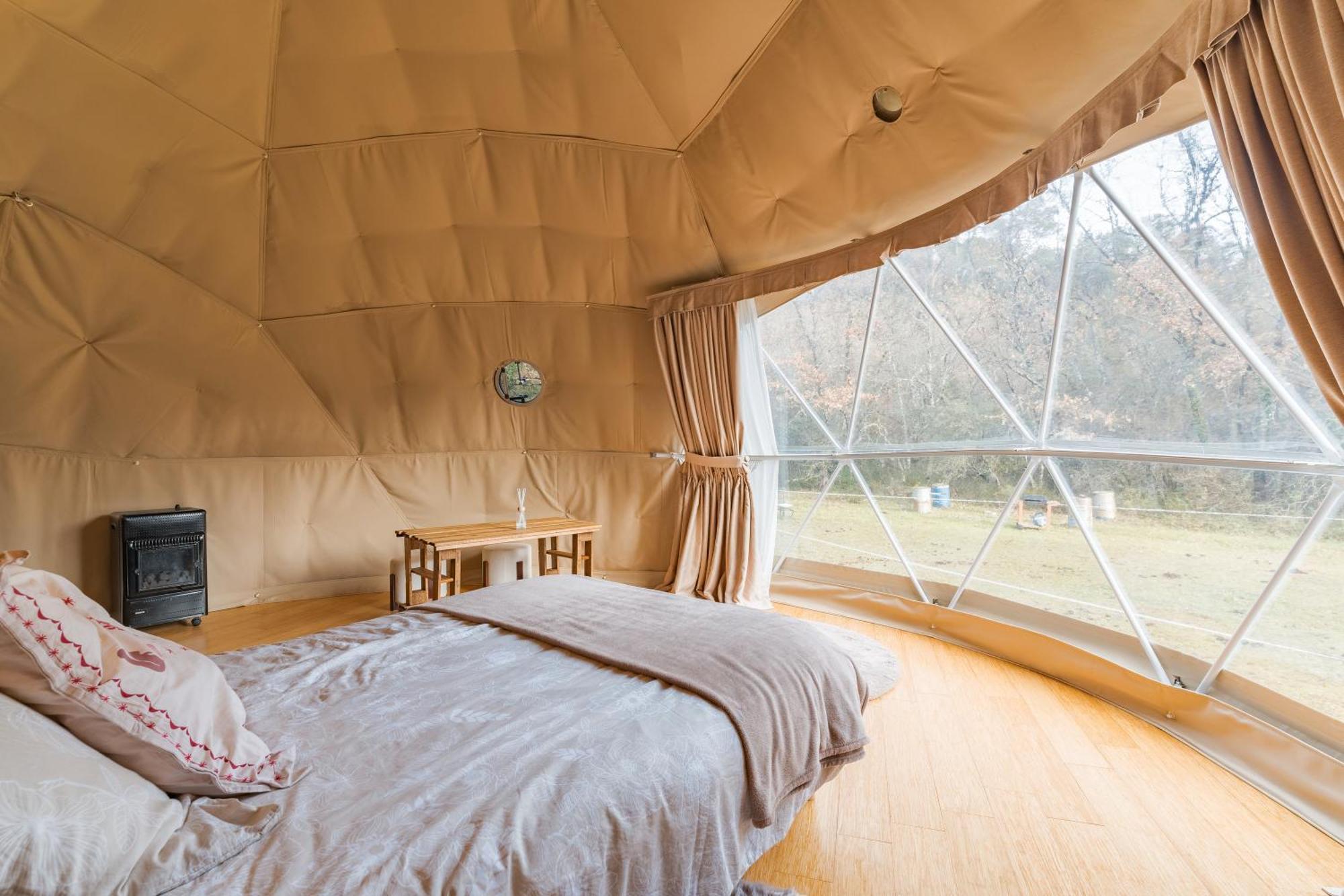 La Cabane Aux Chevaux Varages Экстерьер фото